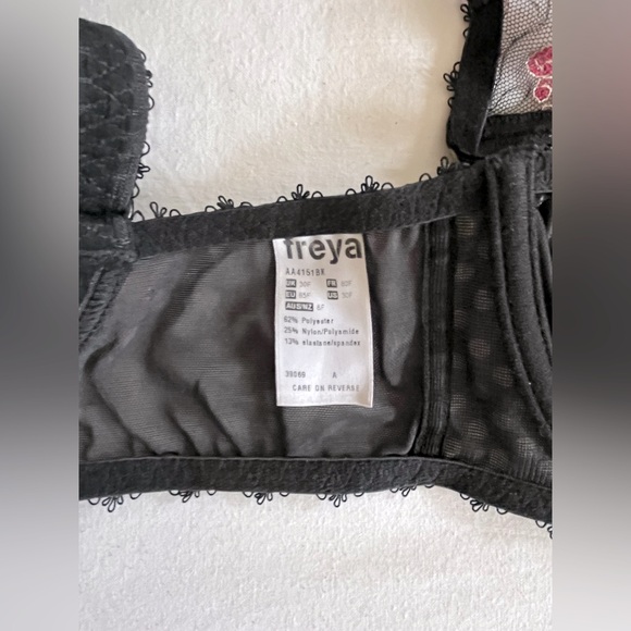 Freya embroidered mesh and polka dot underwire soft cup bra, 30F - Picture 3 of 5